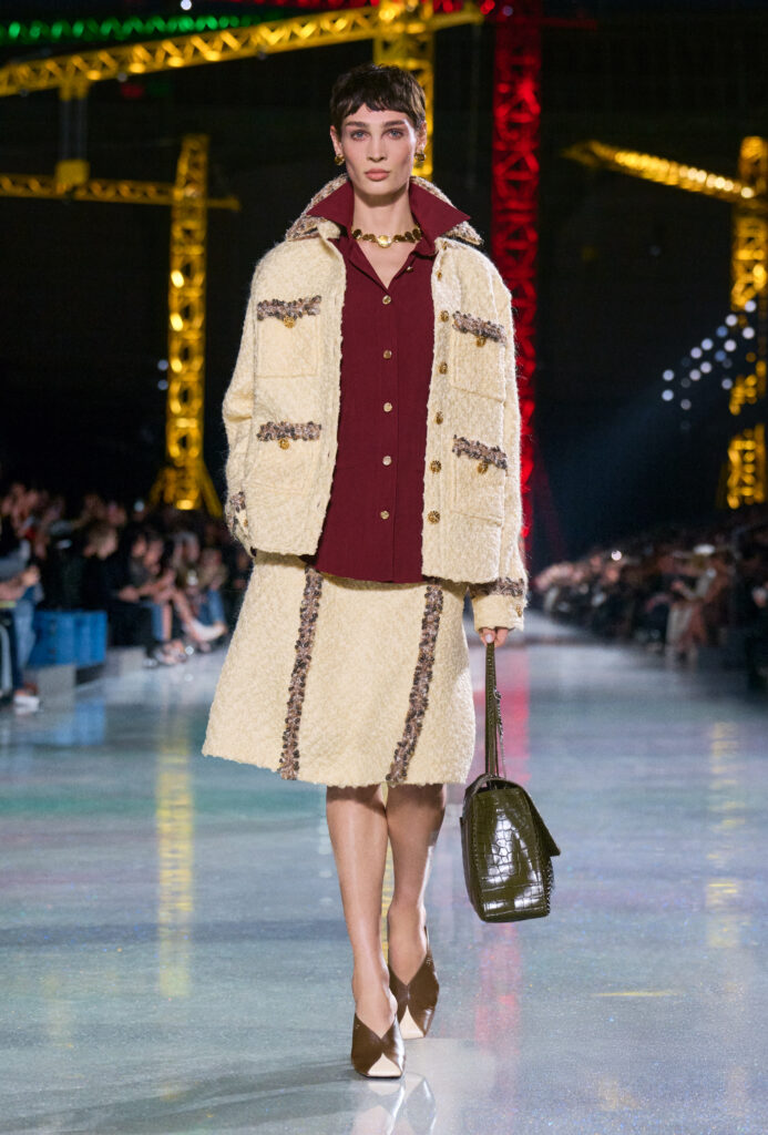 マチュー・ブレイジー(Matthieu Blazy)は、如何にして「シャネルの歴史」を更新しているのか? 6 chanel fw26 copyright chanel look 11 1 HD