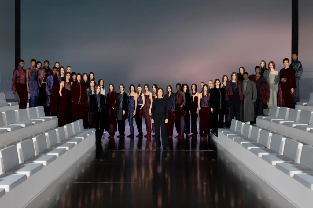ジョルジオ アルマーニ(Giorgio Armani)2026年秋冬:静けさの中に宿る、新たなエレガンス 29 ©SGP