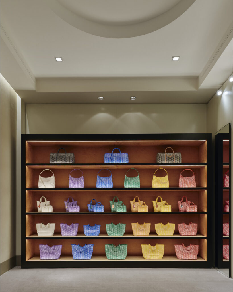 モワナ(Moynat)、ミラノ・モンテナポレオーネ通り3番地にイタリア初のブティックをオープン 9 MOYNAT MILAN BOUTIQUE OPENING 6