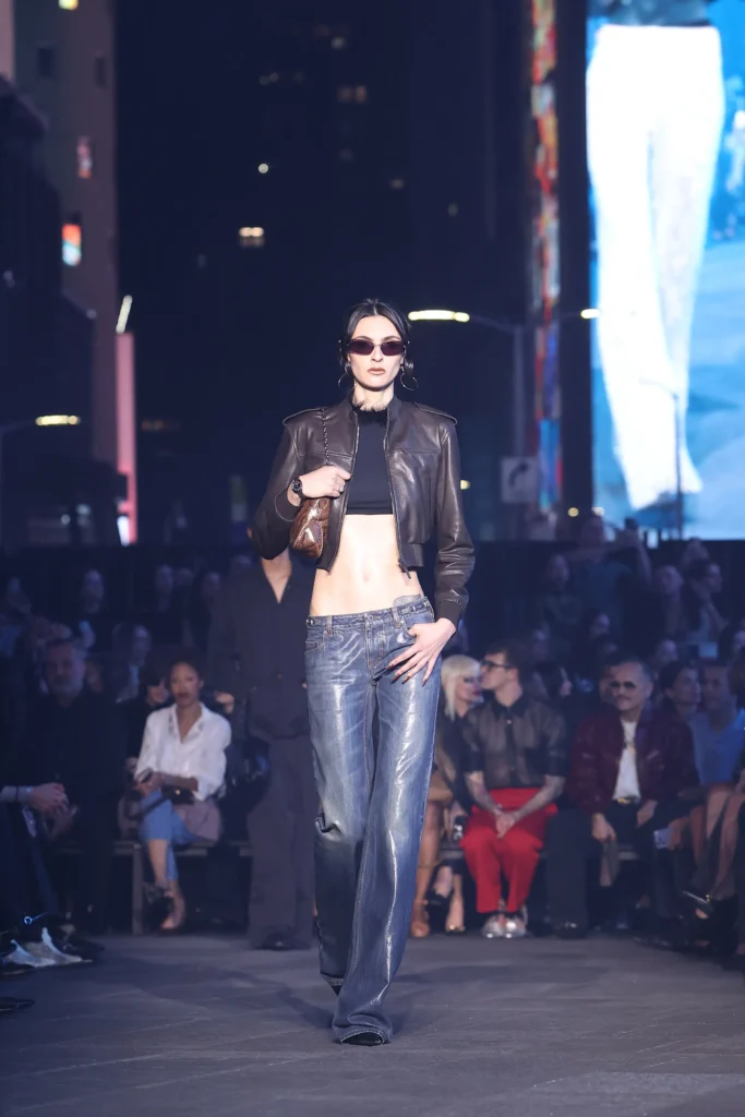 00044 gucci resort 2027
