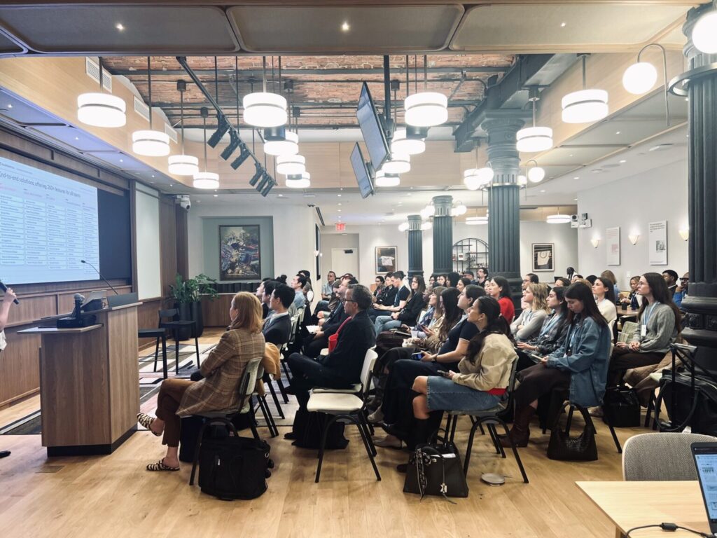 CFDAとOpenAI、ファッション業界向けAI支援プログラム「Innovation Hub」を始動