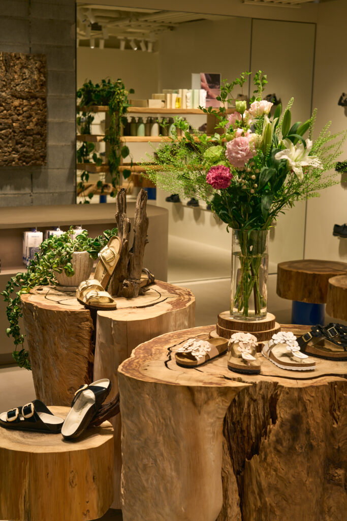 ビルケンシュトック(BIRKENSTOCK)、京都・寺町京極商店街に新コンセプトストアをオープン 10 DSC8235