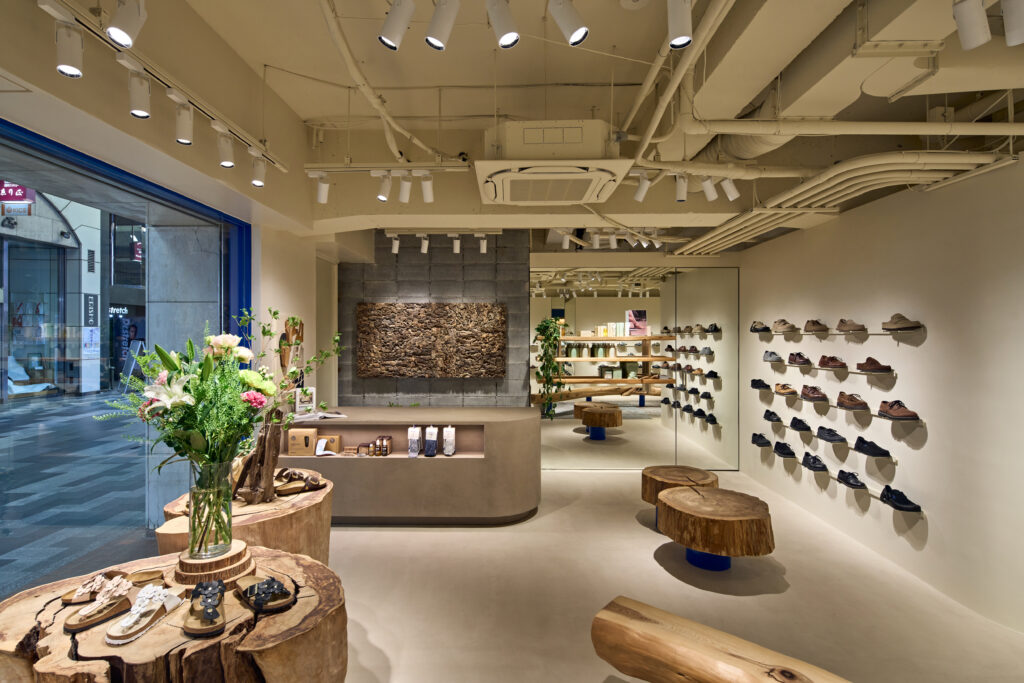 ビルケンシュトック(BIRKENSTOCK)、京都・寺町京極商店街に新コンセプトストアをオープン 7 DSC8252