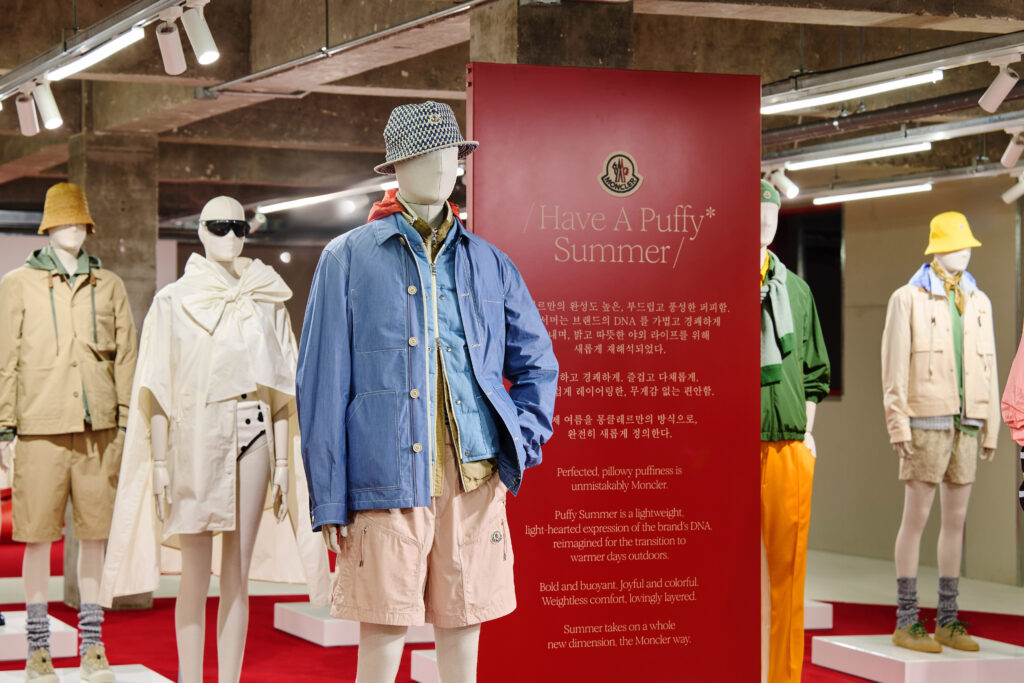 モンクレール(Moncler)、ソウルの聖水で「HAVE A PUFFY SUMMER」ポップアップを開催 8 MONCLER POP UP 075