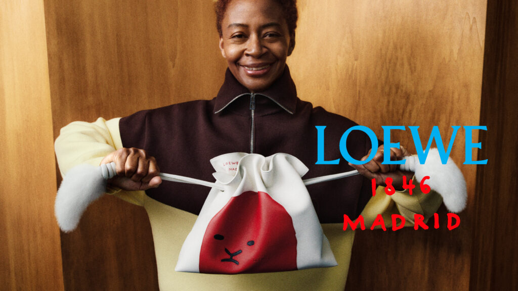 ロエベ(LOEWE)、創業180周年を記念したグローバルキャンペーンを発表 15 LOEWE 180 CAMPAIGN KARA WALKER 1