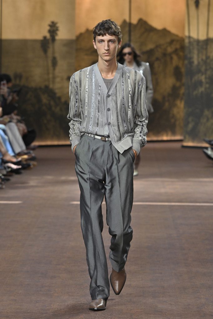 VOGUE 2732x4098 LOOK 04