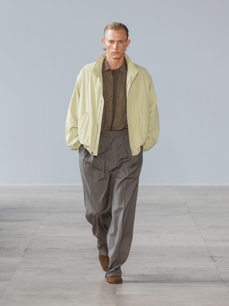 ssstein SS27 runway 3x4 look34