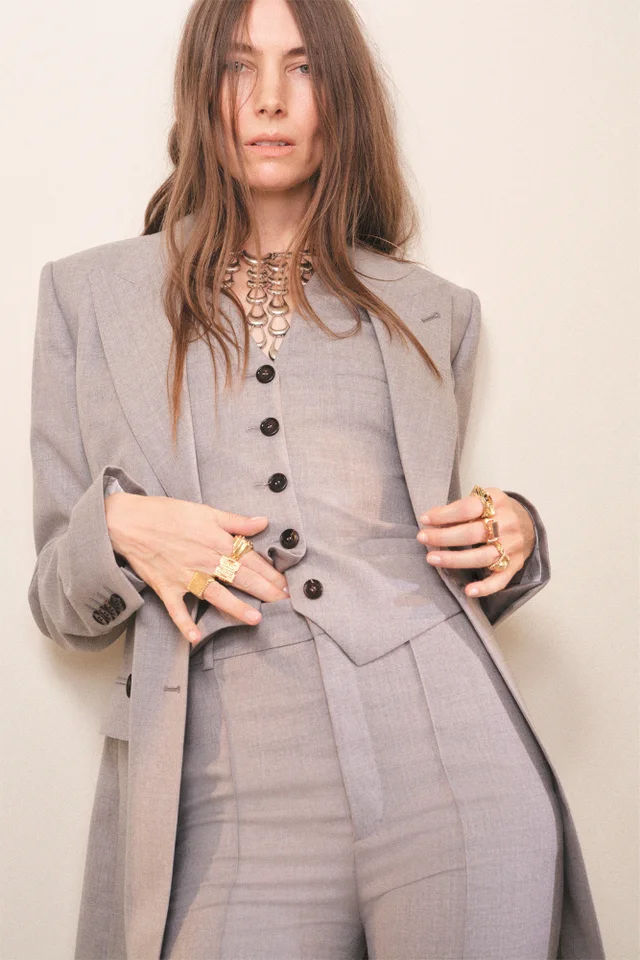 クロエ(Chloé)、2027年スプリングコレクション:サヴィル・ロウの名手が遺したテーラリングの記憶を現代に 14 Chloé Spring 2027