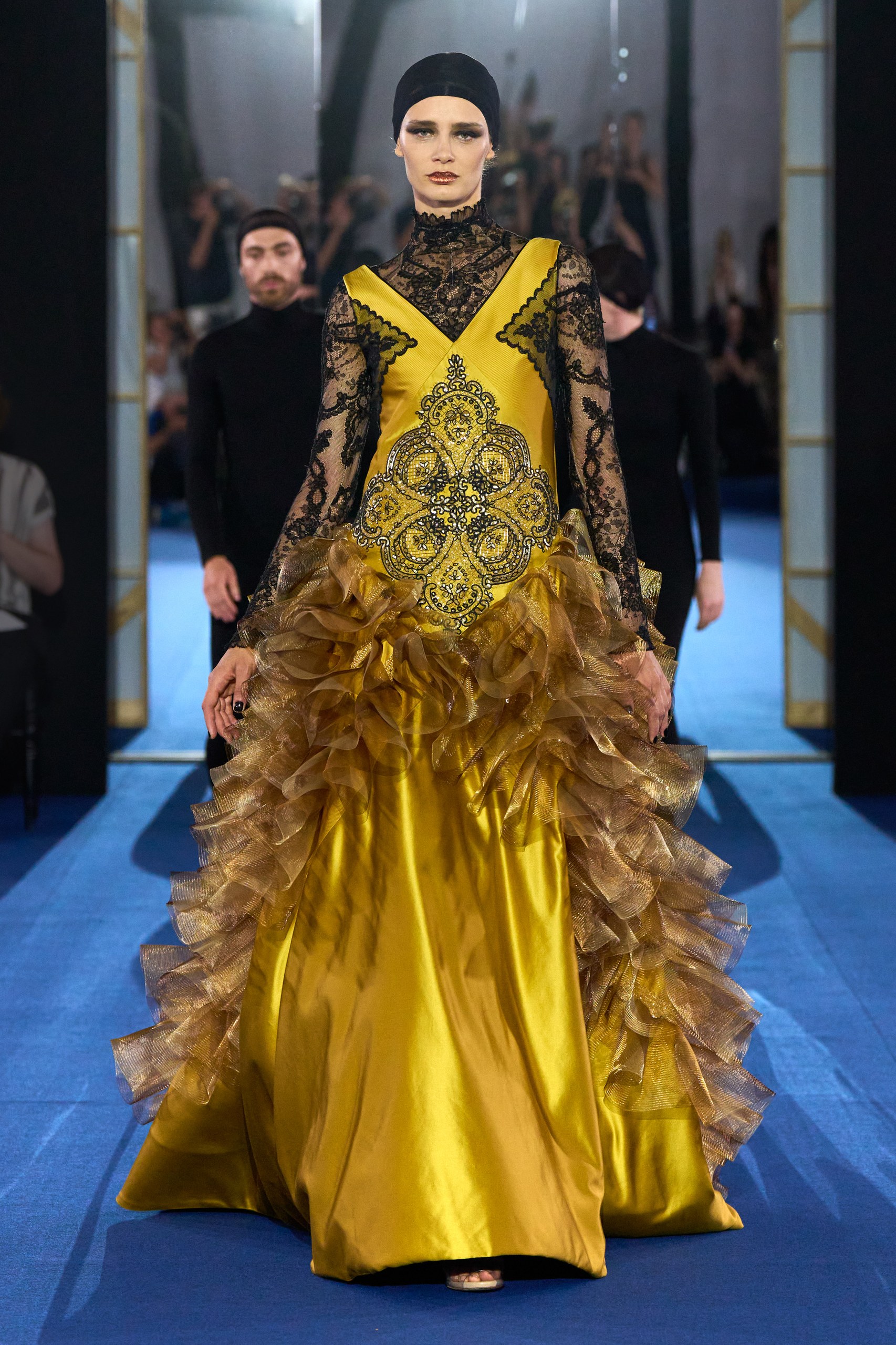アレクシス マビーユ(Alexis Mabille)2026-27年秋冬オートクチュール「Dual」:変身する服が映す、もうひとつの自己 25 Alexis Mabille Haute Couture Fall/Winter 2026-2027 look 018