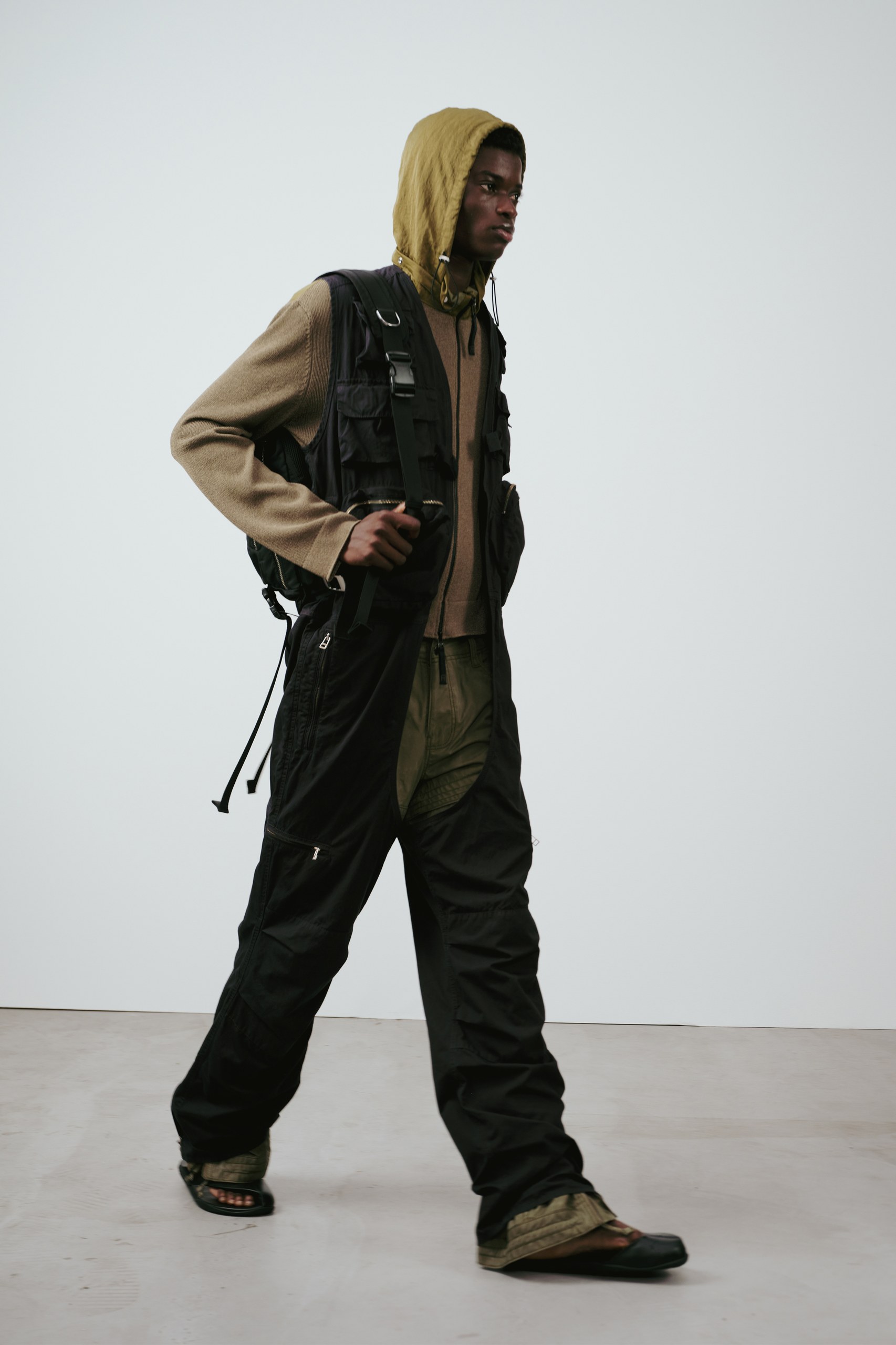 アンブッシュ(AMBUSH)2027年春夏コレクション:移動し続ける人のためのユニフォーム 15 AMBUSH 2027年春夏コレクション