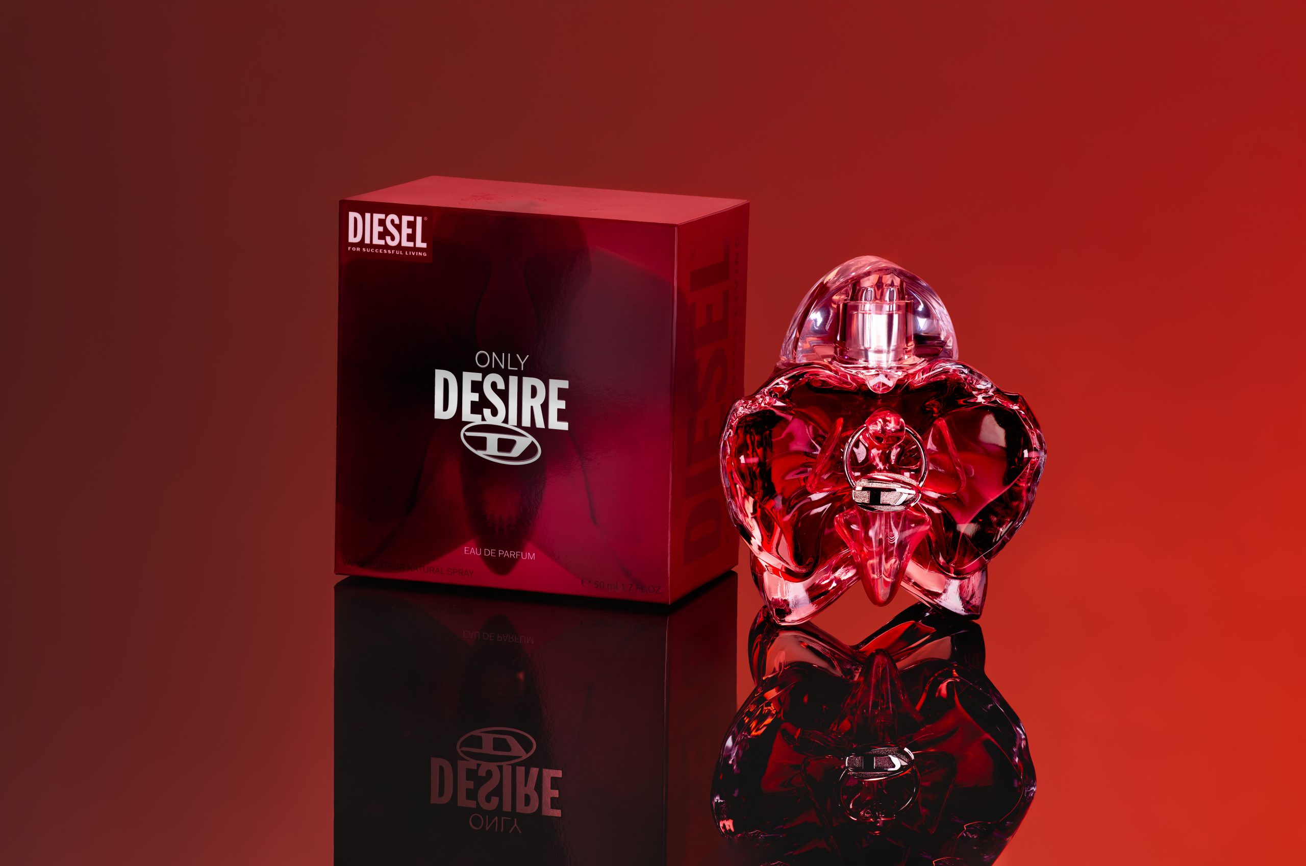 ディーゼル(Diesel)、初のウィメンズフレグランス「ONLY DESIRE」を発売:ミラノで没入型インスタレーションを展開 13 Diesel ONLY DESIRE
