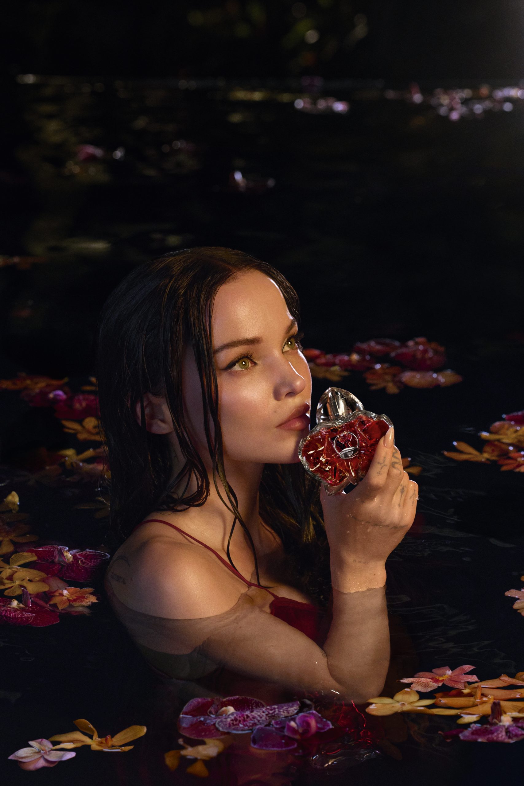 ディーゼル(Diesel)、初のウィメンズフレグランス「ONLY DESIRE」を発売:ミラノで没入型インスタレーションを展開 10 Diesel ONLY DESIRE