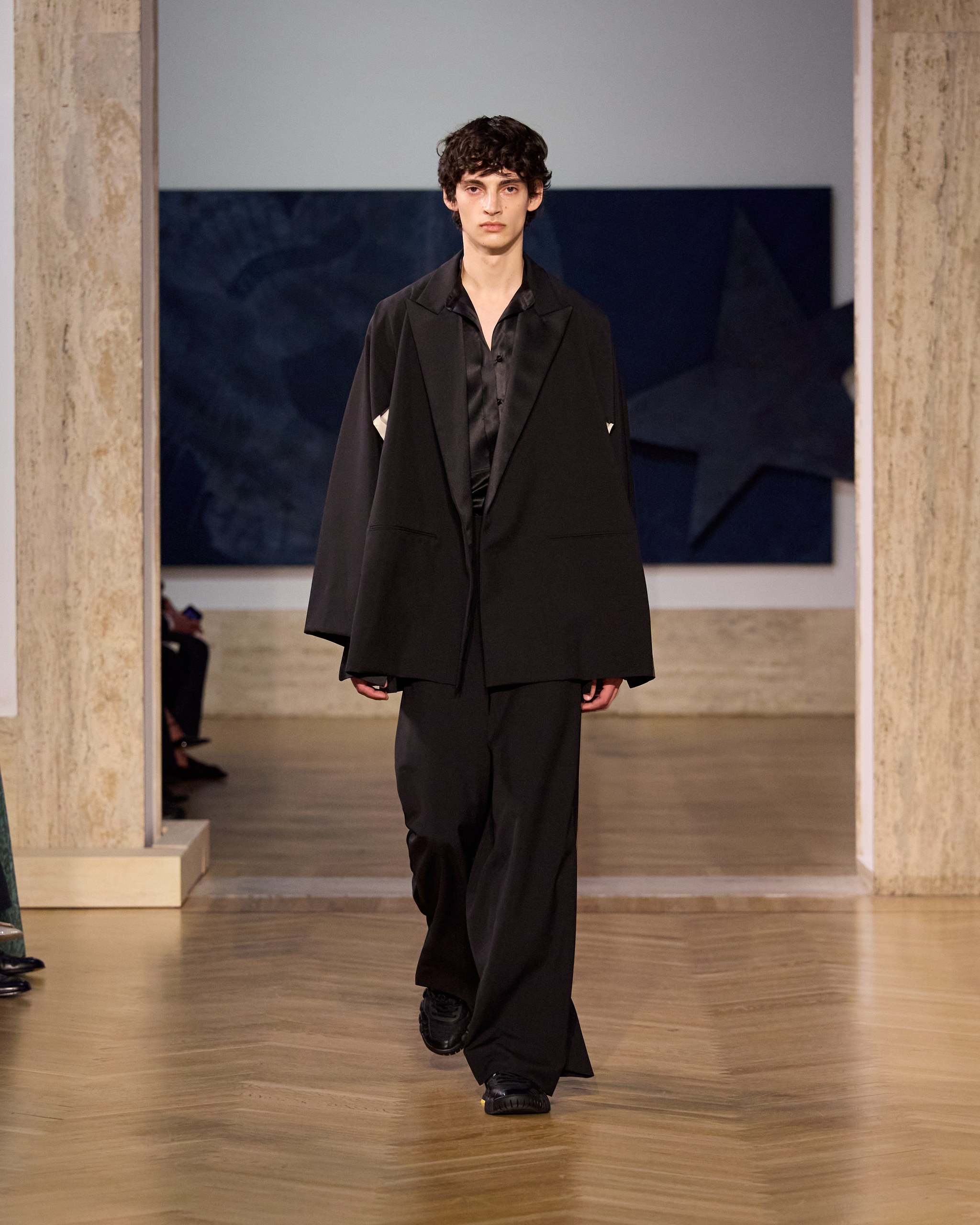 フェンディ(FENDI)、マリア・グラツィア・キウリによる初のオートクチュール・コレクションをローマで披露 22 フェンディ 2026-27年秋冬オートクチュール マリア・グラツィア・キウリ