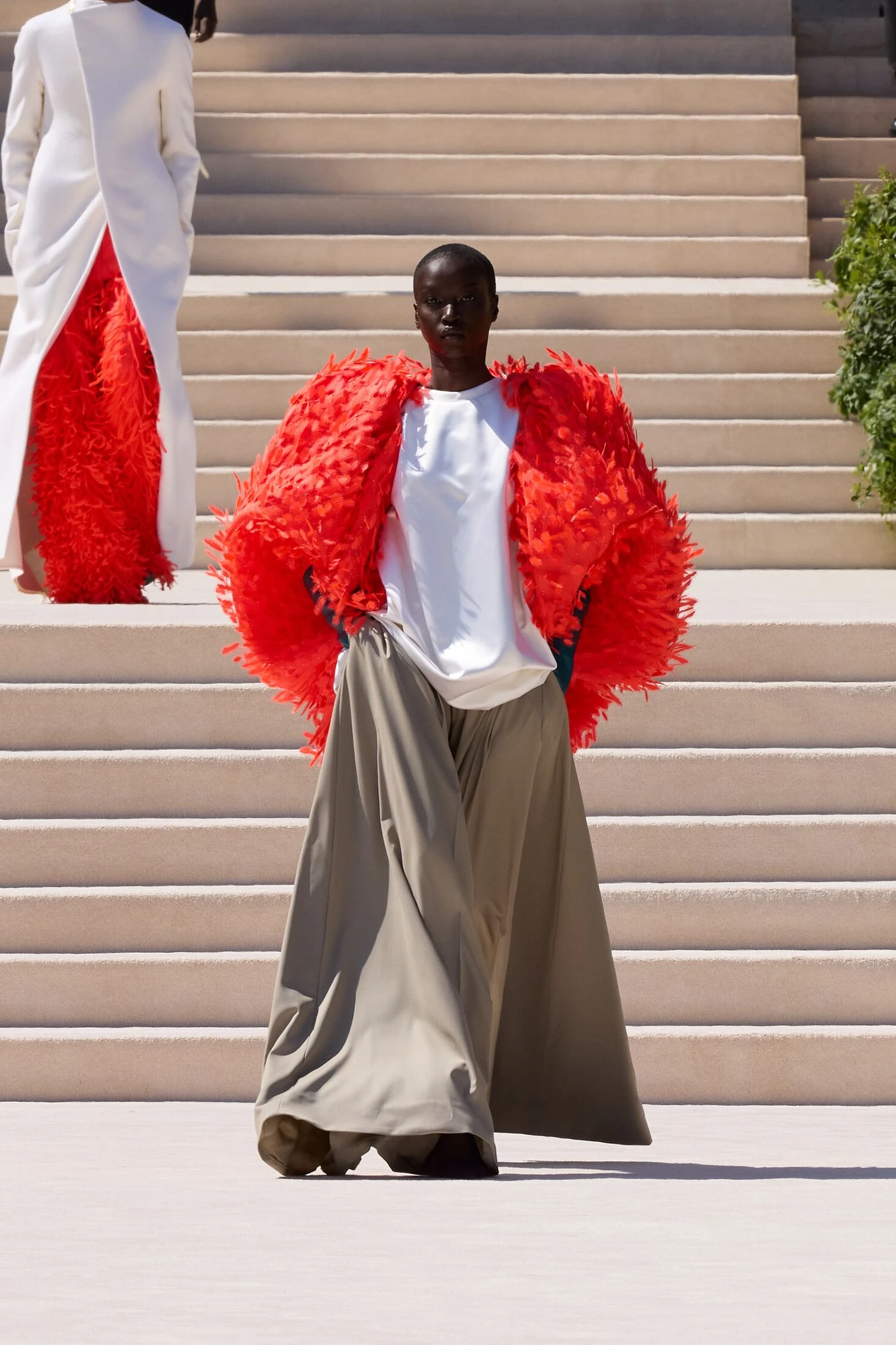 バレンシアガ(BALENCIAGA)2026-27年秋冬オートクチュール:ピッチョーリが築く、新たなクチュールの幕開け 9 バレンシアガ 2026-27年秋冬オートクチュール ルック