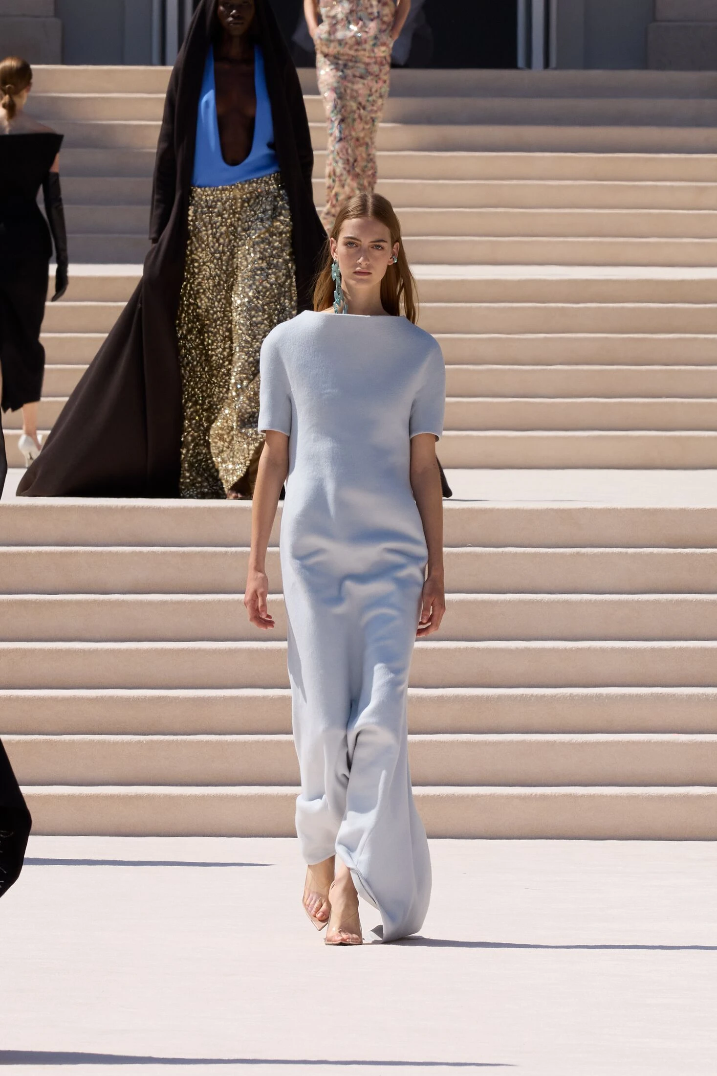 バレンシアガ(BALENCIAGA)2026-27年秋冬オートクチュール:ピッチョーリが築く、新たなクチュールの幕開け 12 バレンシアガ 2026-27年秋冬オートクチュール ルック