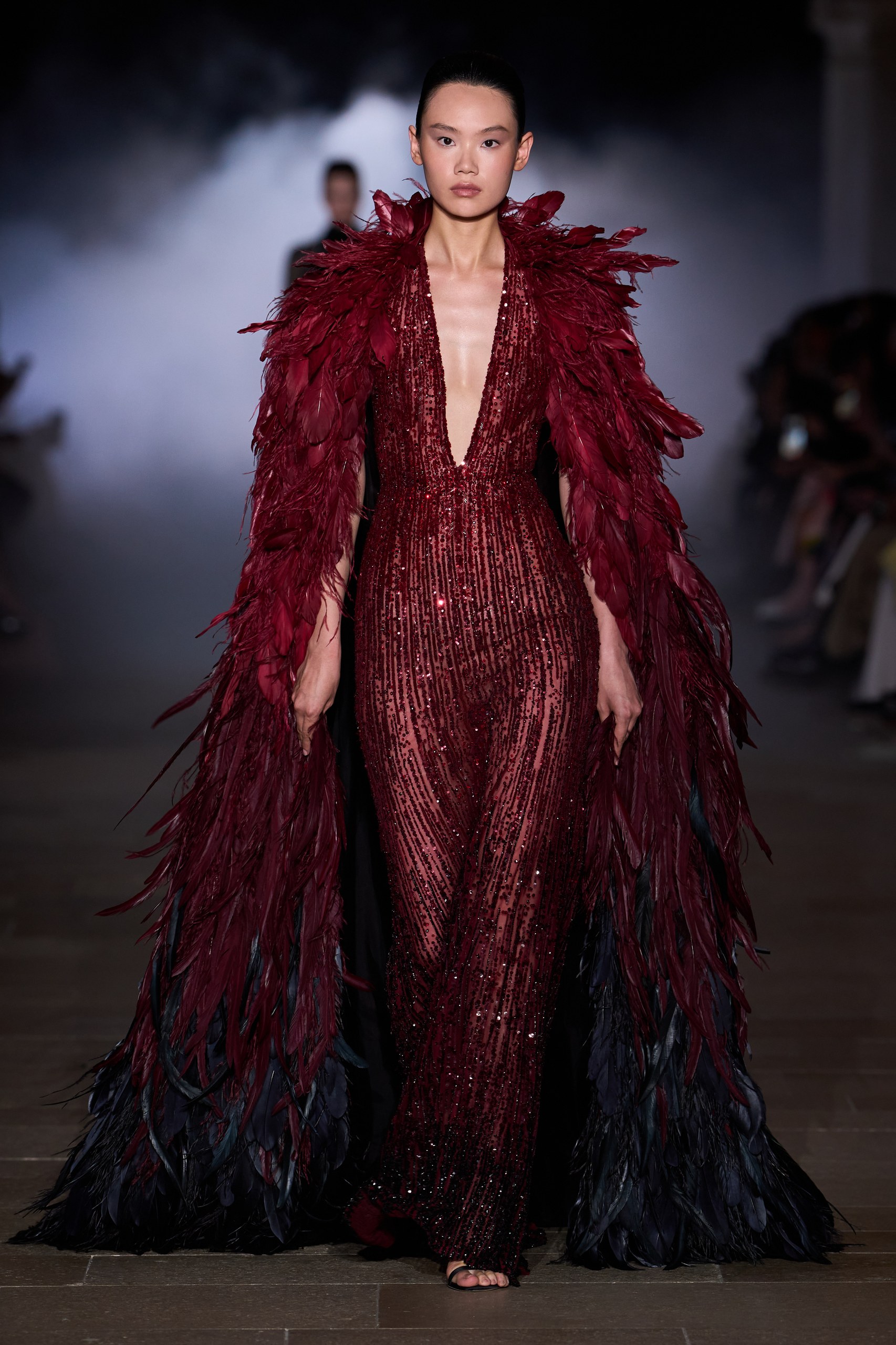 ズハイル ムラド(Zuhair Murad)2026-27年秋冬オートクチュール:妖精と魔女のあいだに立つ、統べる女性 21 ズハイル ムラド 2026-27年秋冬オートクチュール Love and Dominion