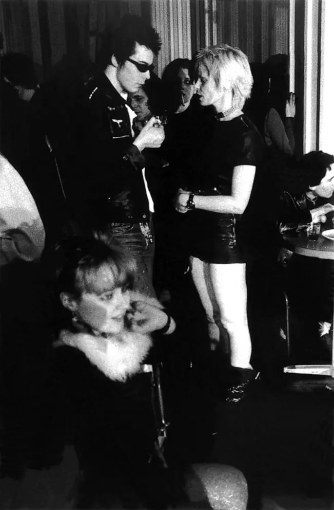 ファッションデザイナー ヴィヴィアン・ウエストウッドが死去 享年81歳 4 vivienne westwood sid vicious gty jt