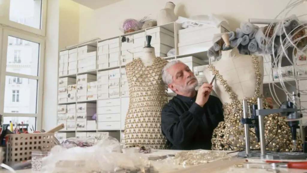 伝説のデザイナーパコ ラバンヌ(Paco Rabanne)88歳でこの世を去る 3 4