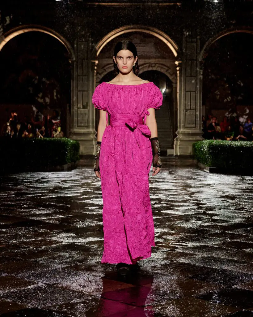 Look 18