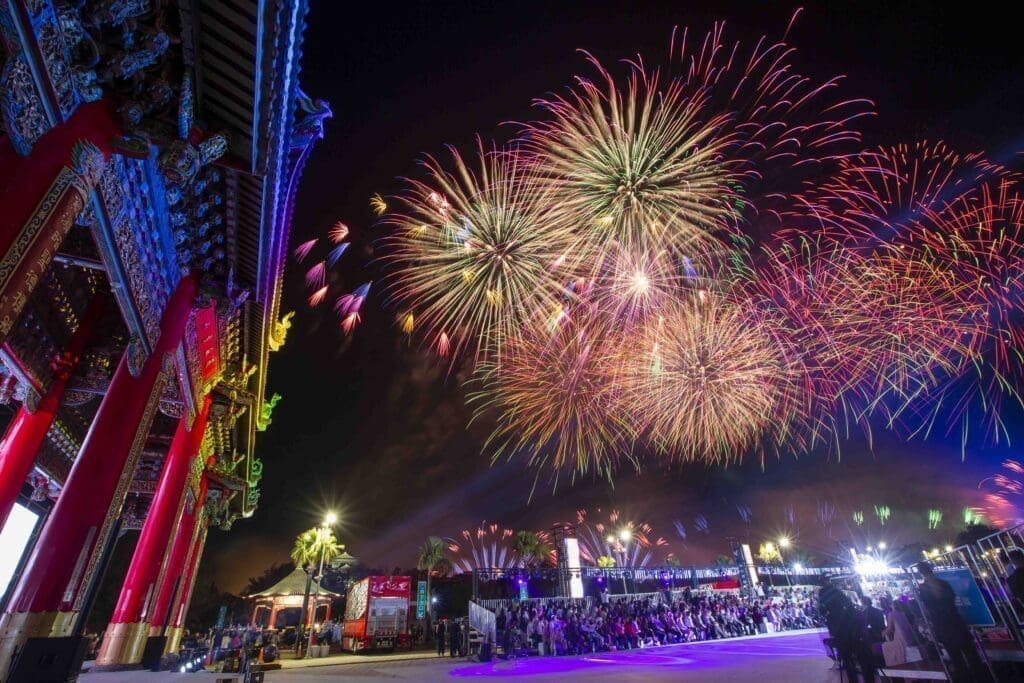 2023年秋冬 台北ファッションウィーク|ファッションを通じて台湾の伝統芸能、工芸、サステナビリティを世界へ 16 花火謝藝2