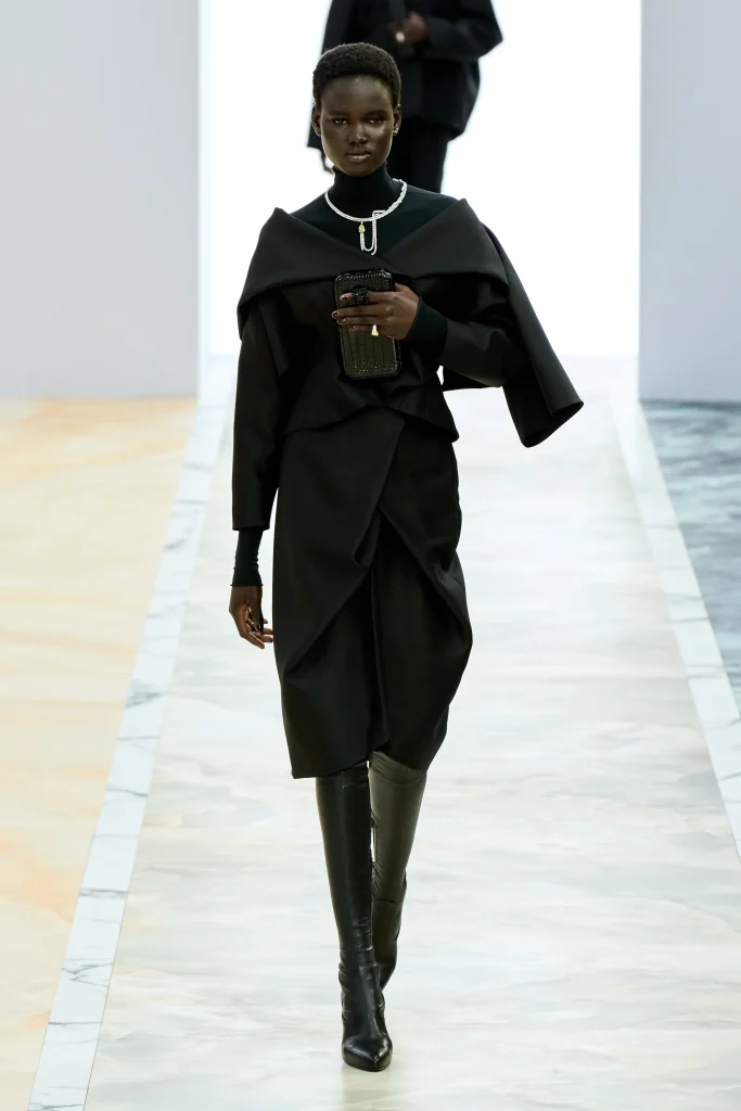 00008 fendi fall 2023 couture