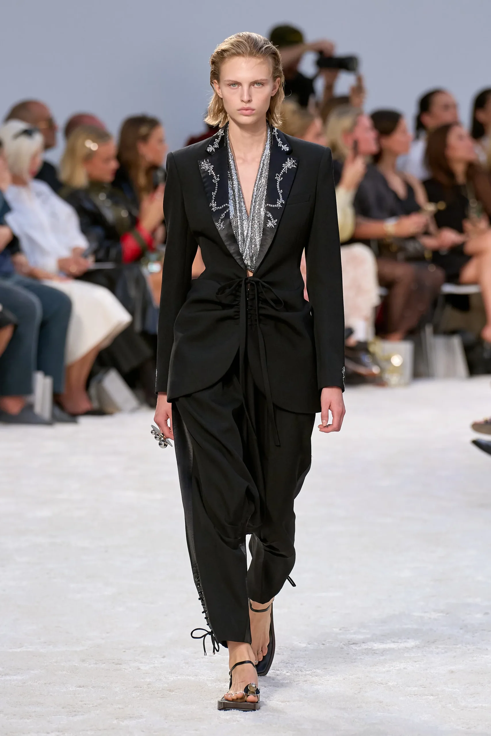 00004-rabanne-spring-2024-ready-to-wear