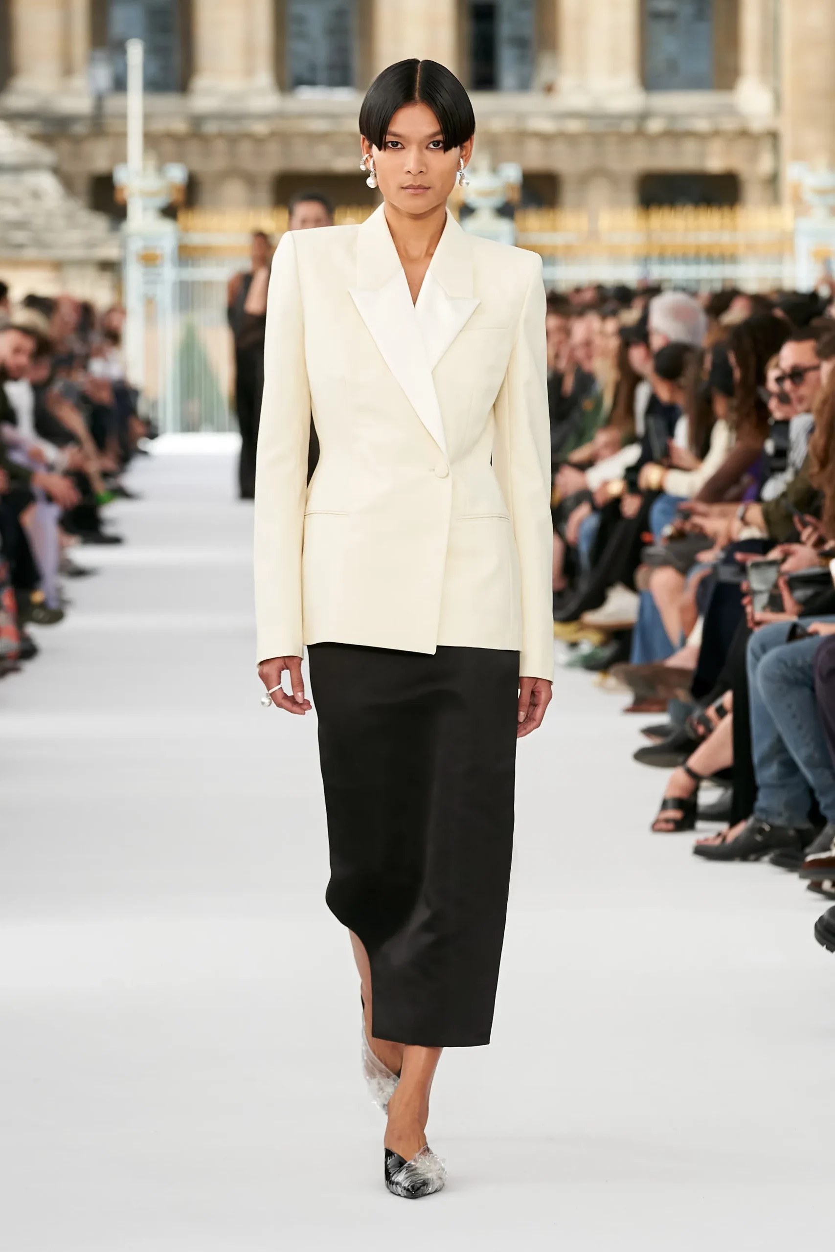 00050 Givenchy Spring 2024 Ready To Wear   00050 Givenchy Spring 2024 Ready To Wear Scaled.webp