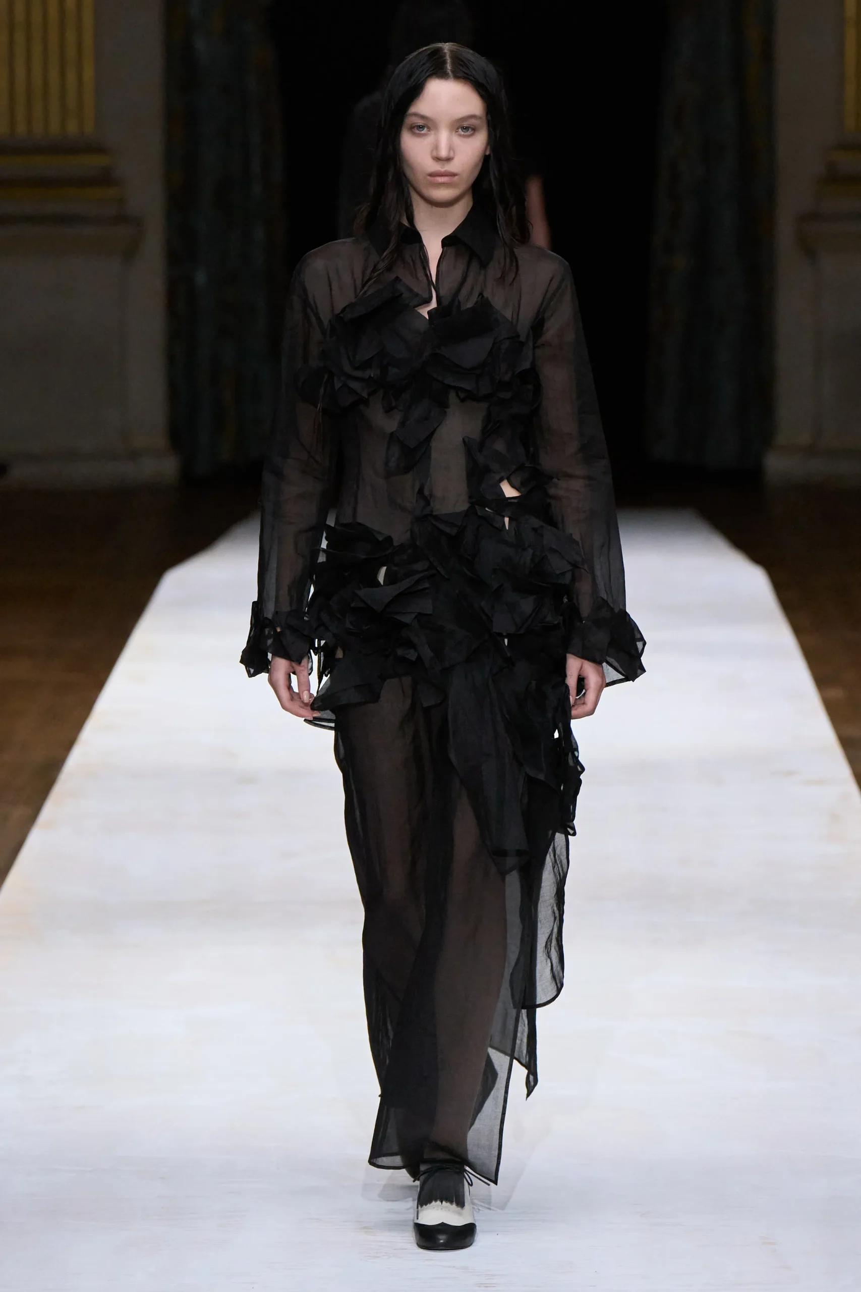 00025-yohji-yamamoto-spring-2024-ready-to-wear