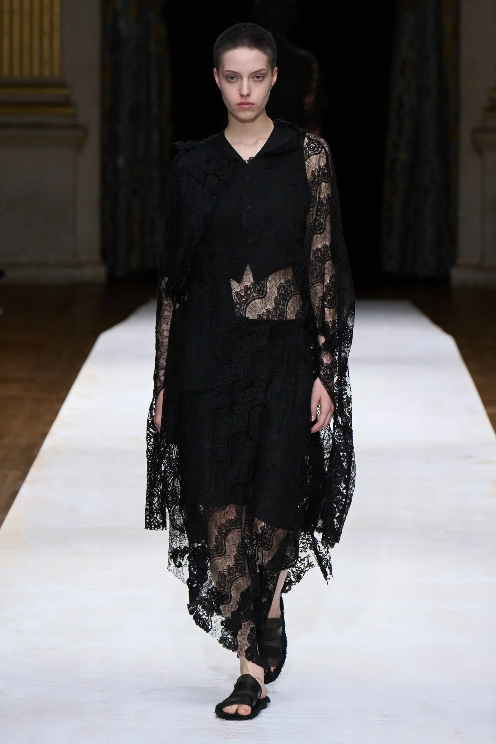 00032-yohji-yamamoto-spring-2024-ready-to-wear