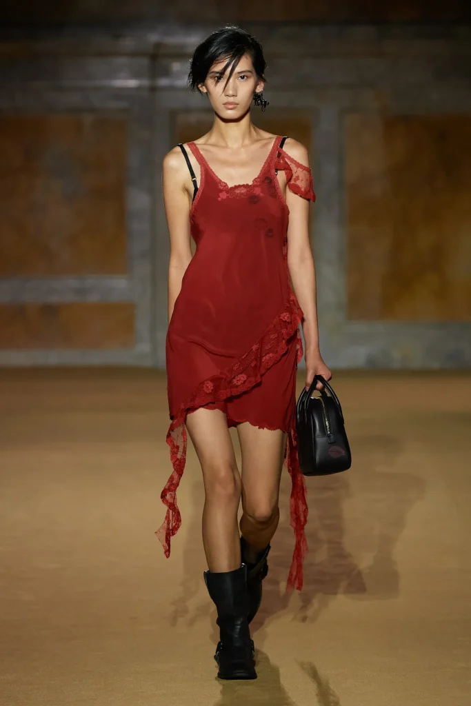 2024年春夏 ニューヨークファッションウィーク総まとめ①|コーチ、ラルフローレン、マイケルコースなど 37 00038 coach spring 2024 RTW scaled 1