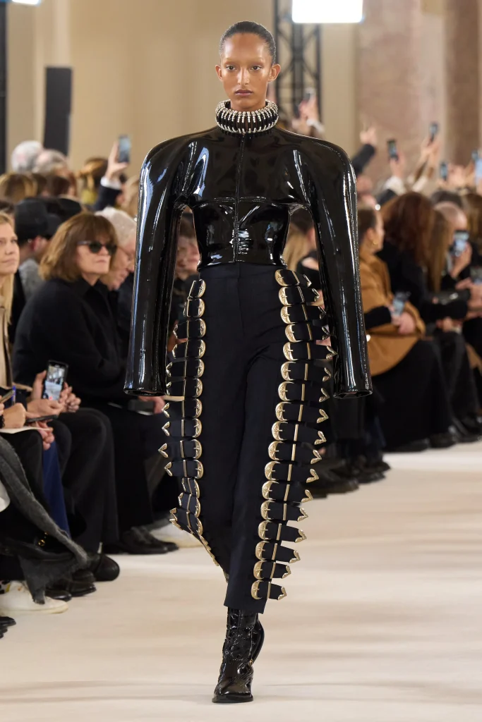 00004 schiaparelli spring 2024 couture
