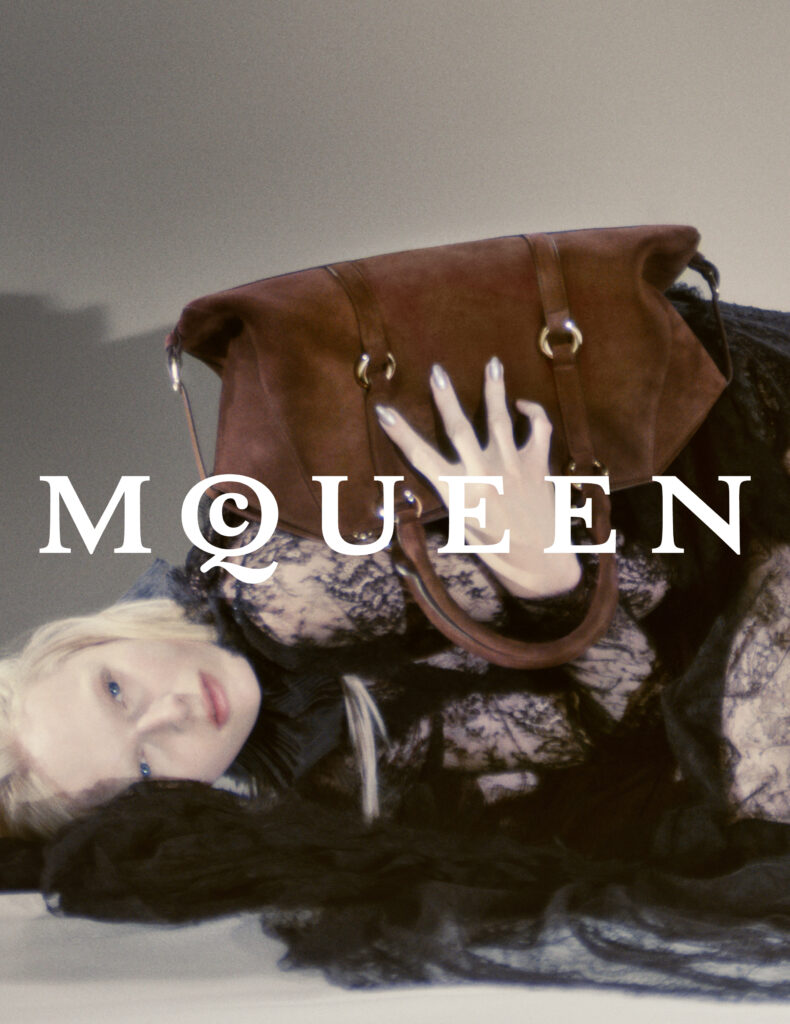 マックイーン(McQueen)が描く“反骨のエレガンス”― 2025年秋冬キャンペーン 7 sub2 4