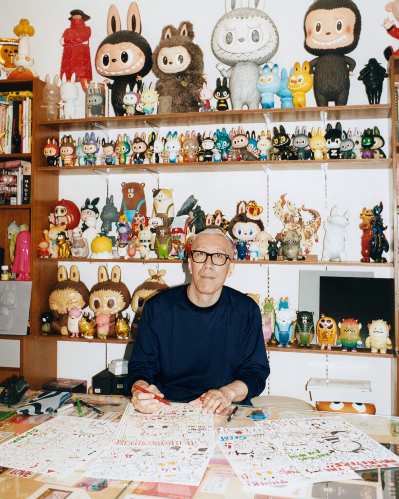 モワナ(Moynat)、カシン・ロンとのコラボで「ラブブ」を描いた限定コレクションを発売 12 MOYNAT KASING LUNG PORTRAIT 3