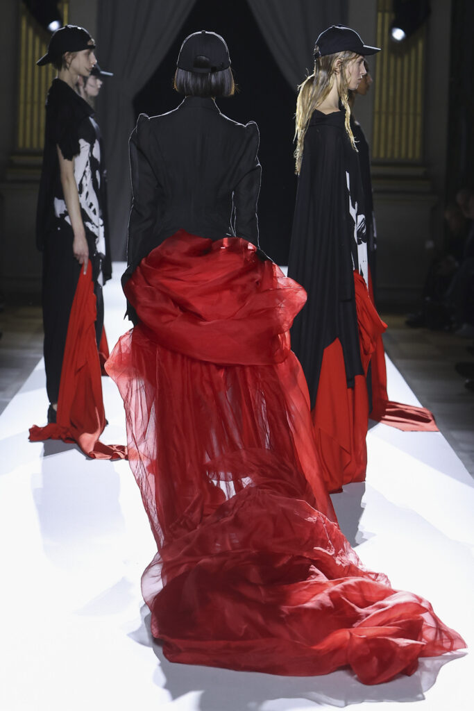 Yohji Yamamoto SS2026 Look 47 back