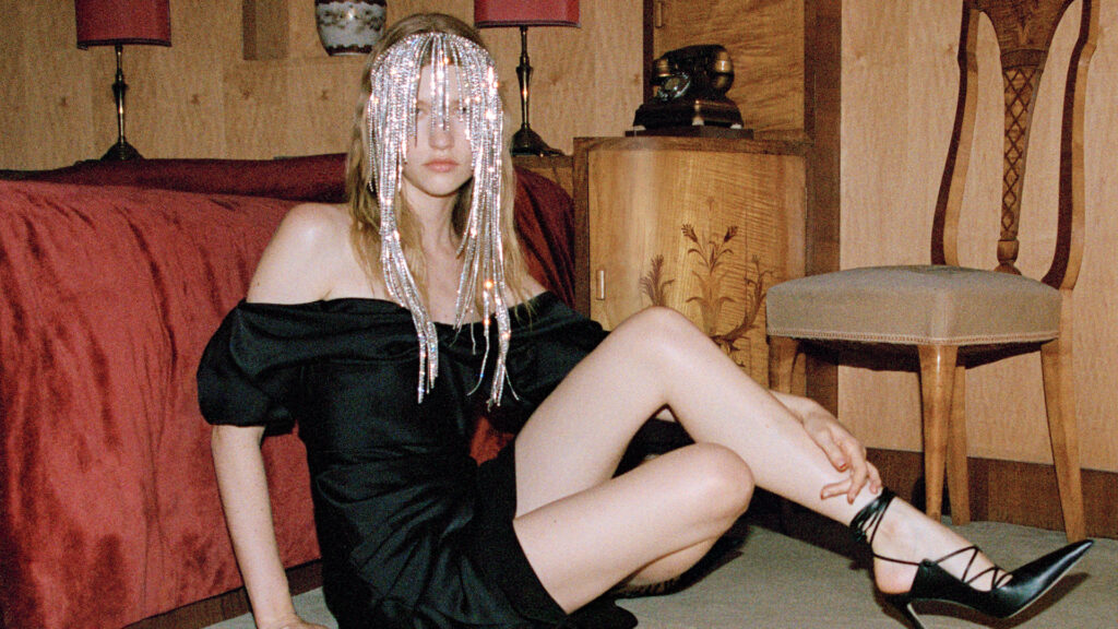 McQUEEN SS26 PRE CO HERO 1920 X 1080 13