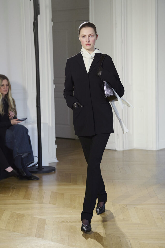 2x3 TOTEME FW26 RUNWAY LOOK2