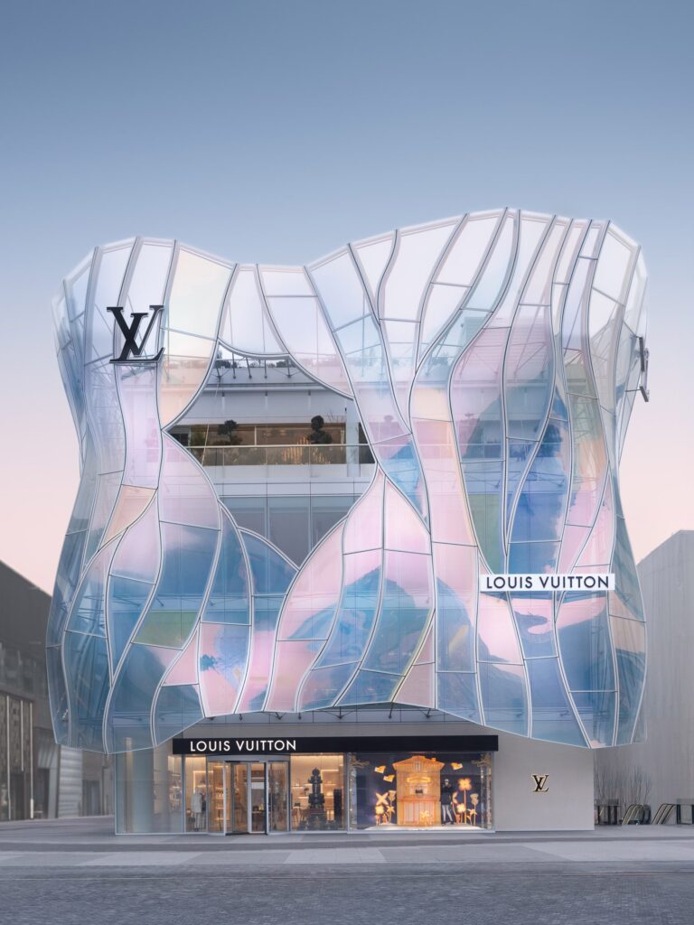 ルイ ヴィトン(Louis Vuitton)、北京の三里屯に日本人建築家の青木淳が手がけた新旗艦店をオープン 16 LV10