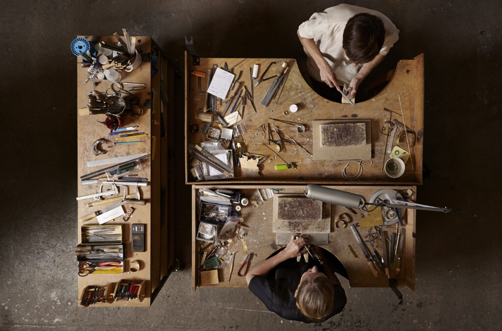 ウッターズ&ヘンドリックス(Wouters & Hendrix)、アントワープ・シックス展にあわせヘリテージを公開 8 5. Craftsmanship KK WH