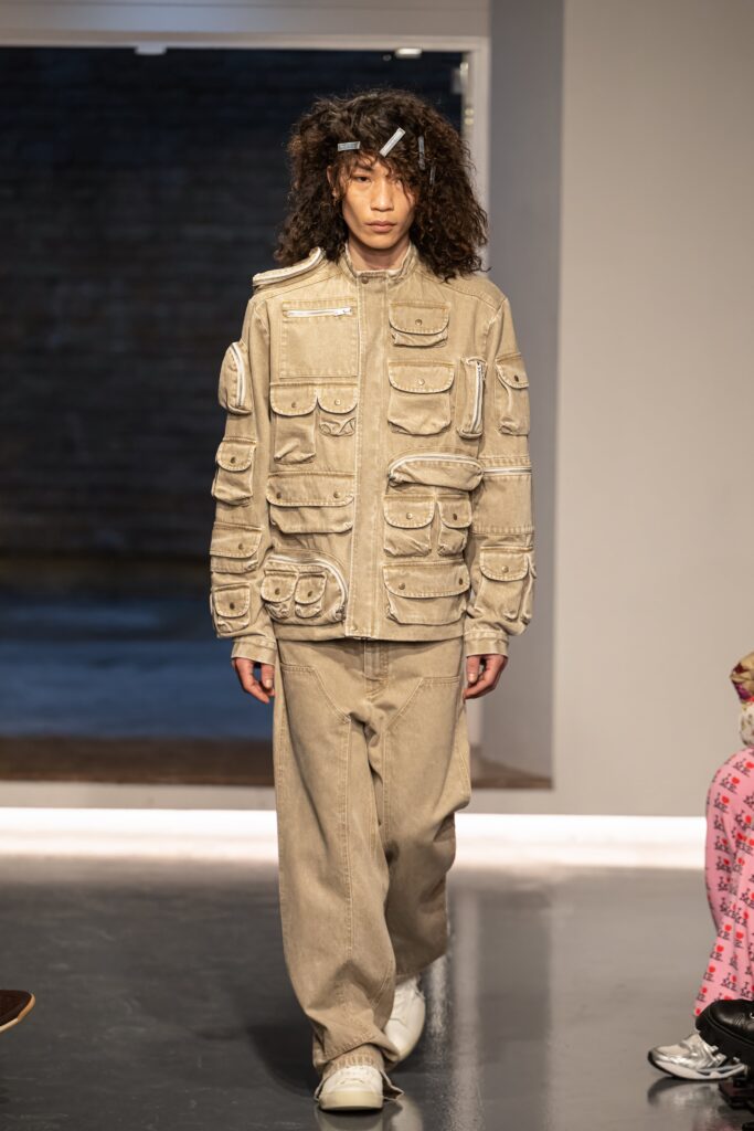 Daniel Turbert 34 ks2573fw26 JAK1WHI