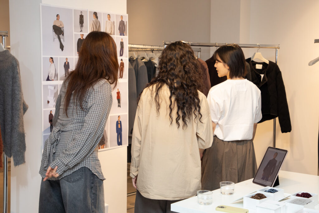 東京発ブランドの国際的飛躍を後押しする「TOKYO FASHION AWARD」、パリでショールームとポップアップを実施 10 48A0404