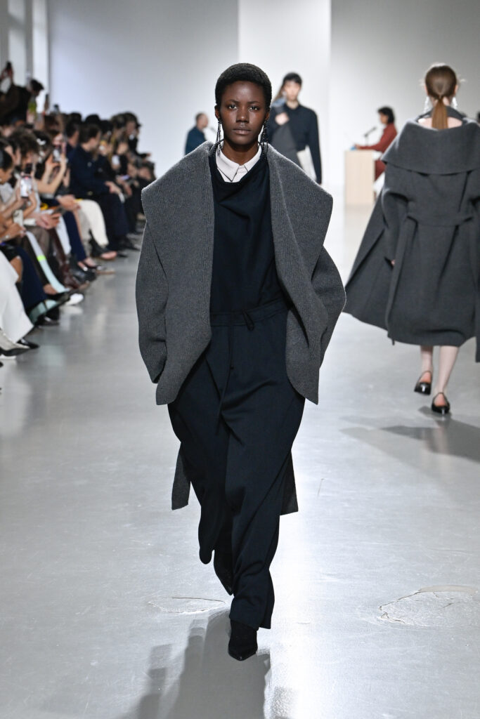 CFCL VOL.12 FW2026 Look02