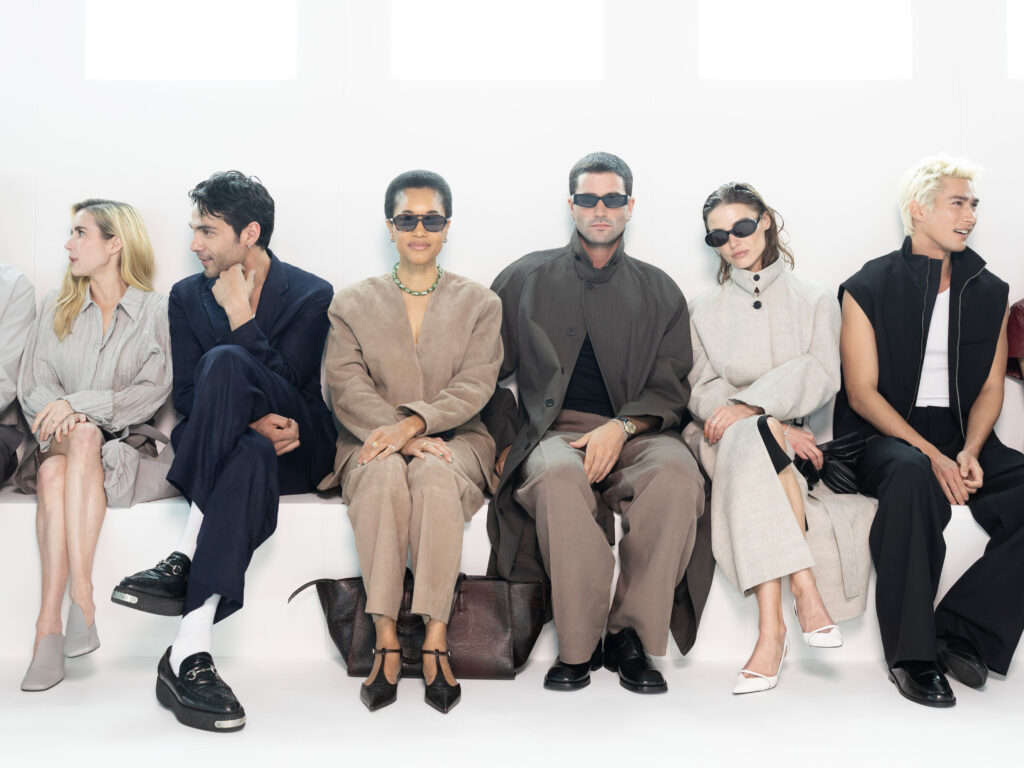 COS SS26 EMMA ROBERTS DIEGO CALVA TAMU MCPHERSON MARC FORNE SOPHIA ROE MIKA HASHIZUME 001 5