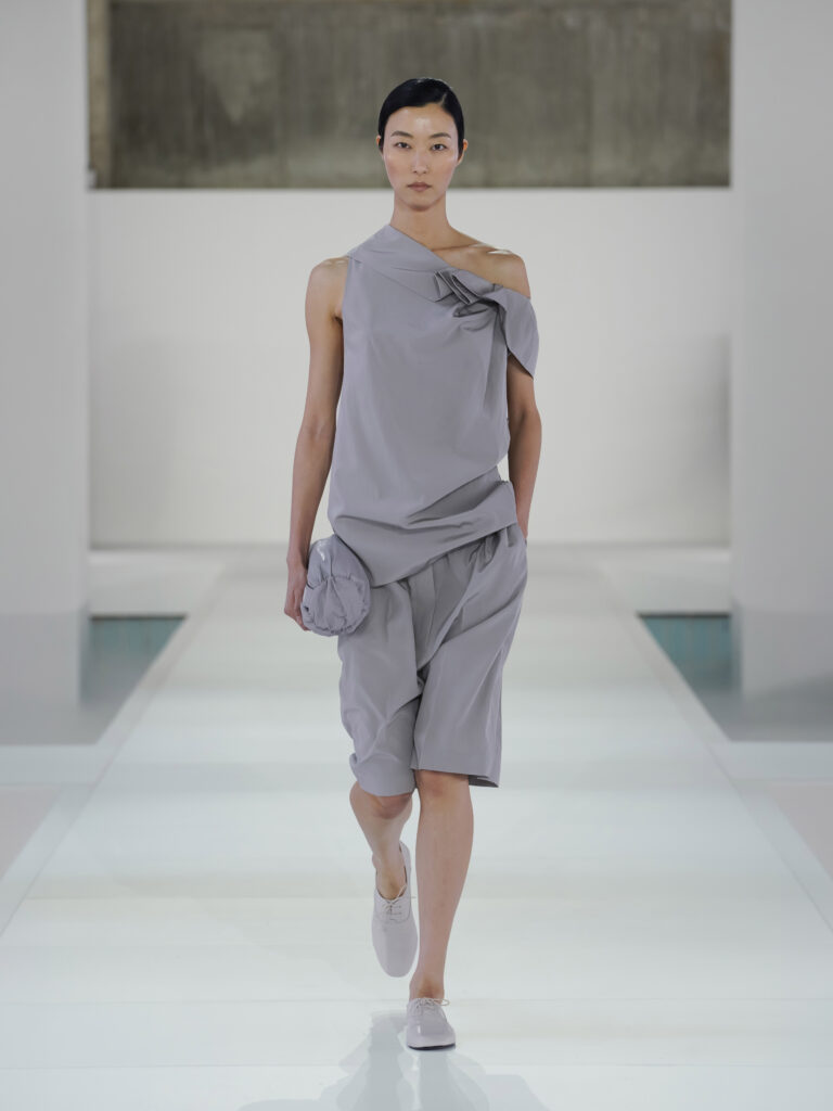 COS SS26 LOOK 30