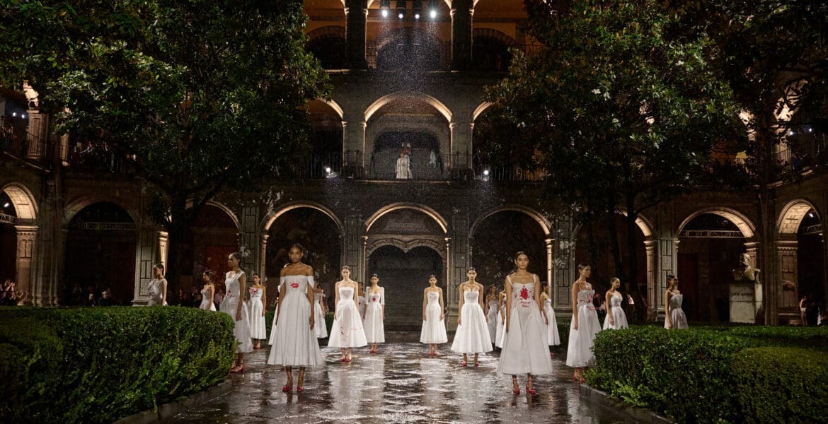 FINALE DIOR CRUISE 2024 @COLEGIO DE SAN ILDEFONSO