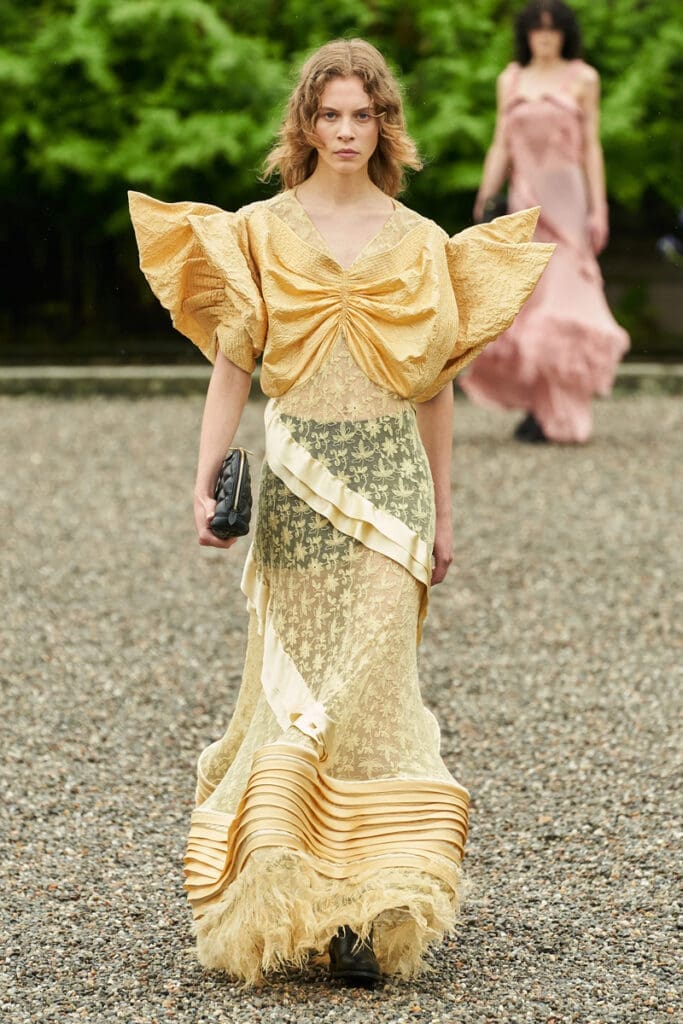 louis vuitton resort 2024 isola bella runway collection 45