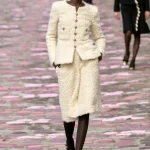 00007 chanel fall 2023 couture credit gorunway