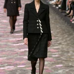 00008 chanel fall 2023 couture credit gorunway