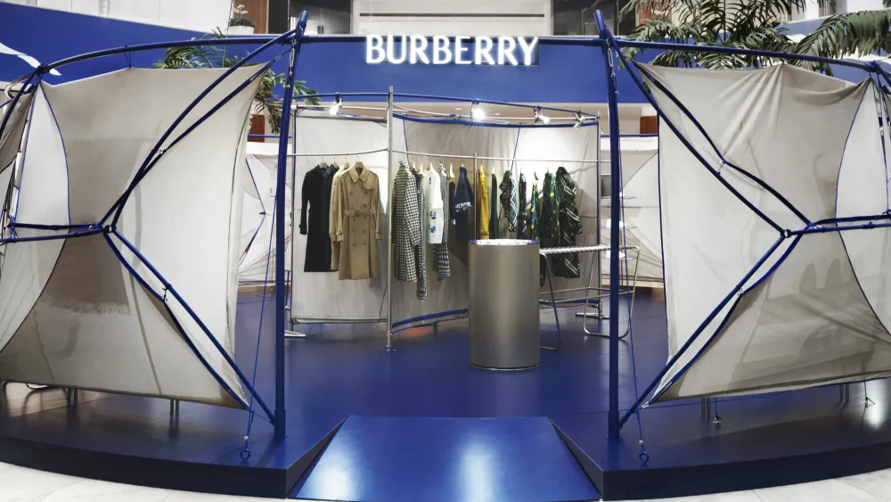 Burberry presents its new Spring 2024 pop up in South Coast Plaza 2