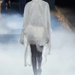 00009 alexander mcqueen spring 2025 ready to wear credit gorunway