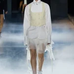 00014 alexander mcqueen spring 2025 ready to wear credit gorunway